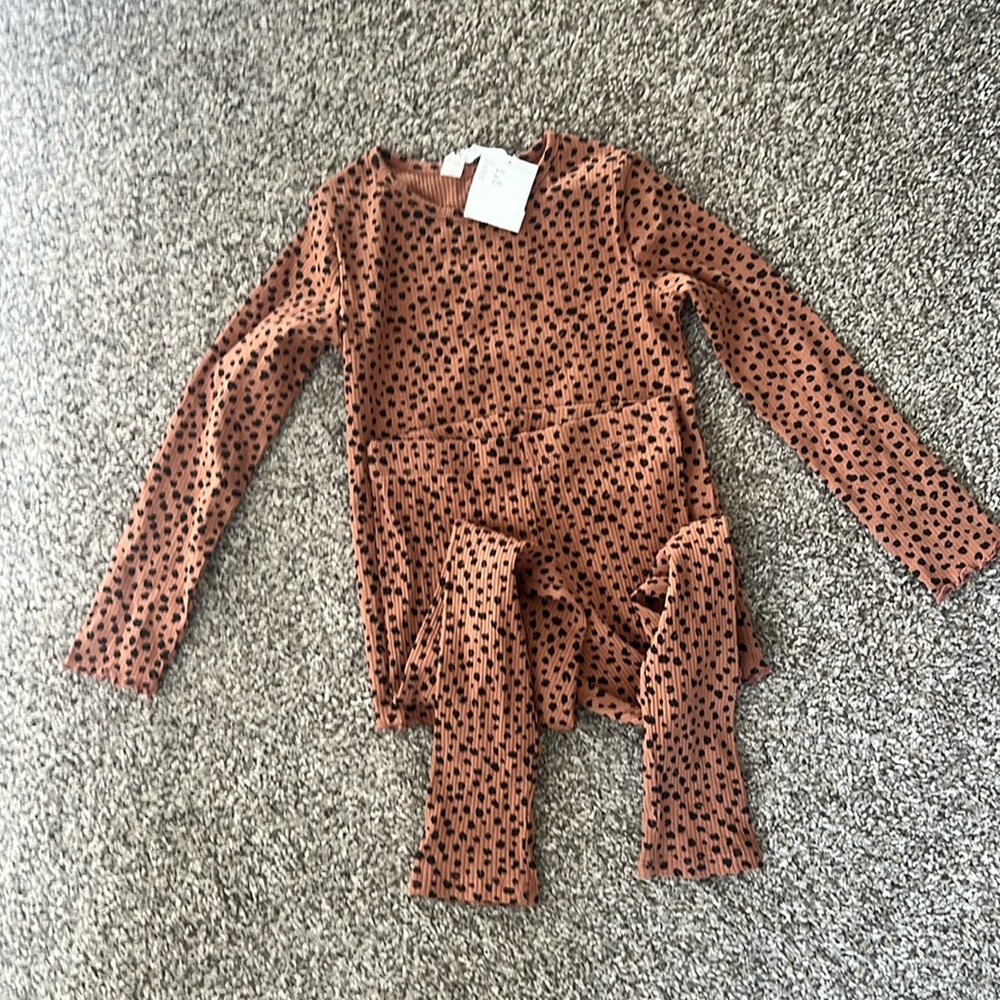 H&M 2 piece little girls leopard set